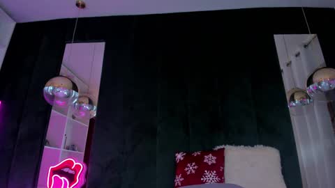 Snapshot of belle_kim chatting on 03.02.25 Kim online show from 03.02.25