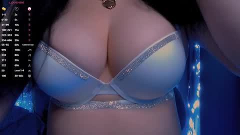 Hello I am kind friendly and cute girl online show from 09.21.25