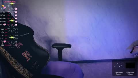 Your Annabelle Wolf  online show from 10.31.25