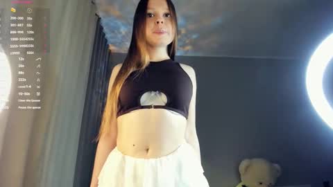 Snapshot of bellidream chatting on 11.29.25 Bella online show from 11.29.25