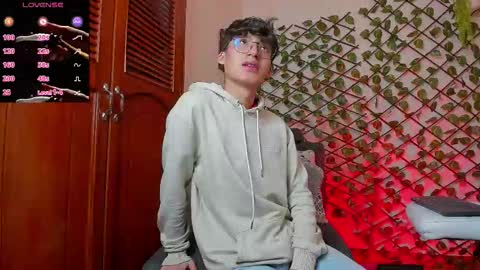 Neon online show from 12.04.25