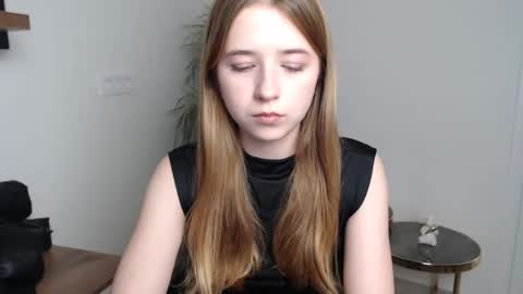 Snapshot of bellochka_ chatting on 12.03.25 bellochka_ online show from 12.03.25