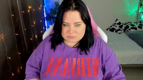 LinaBoo online show from 10.29.25