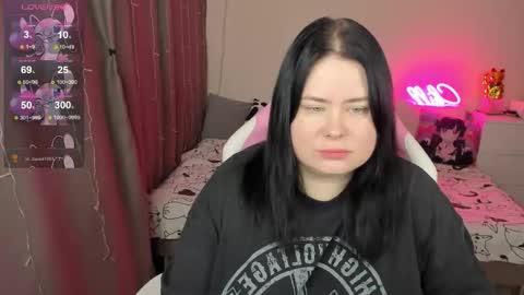 LinaBoo online show from 02.09.26