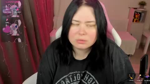 LinaBoo online show from 04.14.26