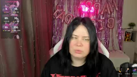 LinaBoo online show from 04.16.26