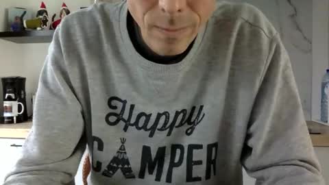 Snapshot of belversa_xxx chatting on 12.20.25 belversa_xxx online show from 12.20.25