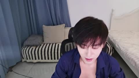 Snapshot of ben705676 chatting on 10.10.25 Ben online show from 10.10.25
