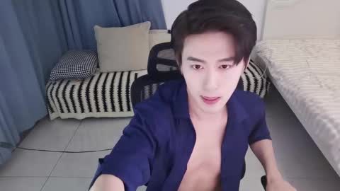 Snapshot of ben705676 chatting on 10.17.25 Ben online show from 10.17.25
