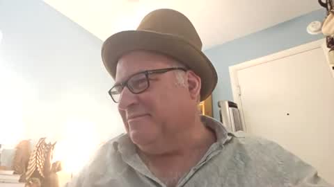 Snapshot of bendavewill chatting on 06.17.26 Bendavewill online show from 06.17.26