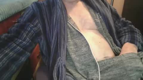 Snapshot of bendrinkin chatting on 03.29.26 bendrinkin online show from 03.29.26