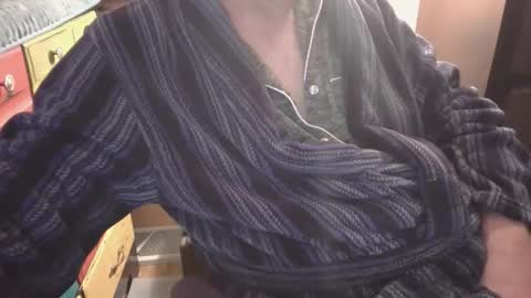 Snapshot of bendrinkin chatting on 04.08.26 bendrinkin online show from 04.08.26