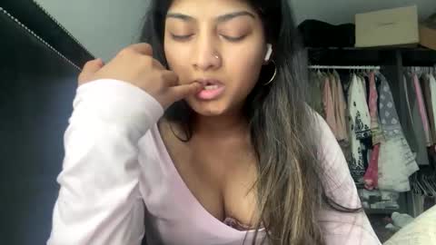 bengalibaddie7_x online show from 05.16.26
