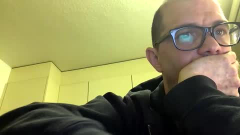 bengeil18 online show from 02.15.25