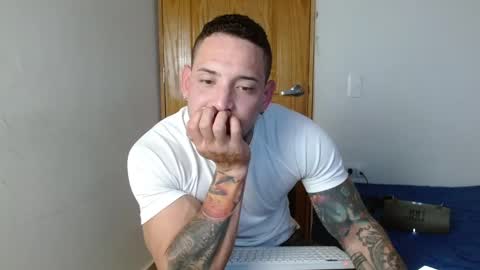 Snapshot of benjamin_isaac chatting on 12.05.24 benjamin_isaac online show from 12.05.24