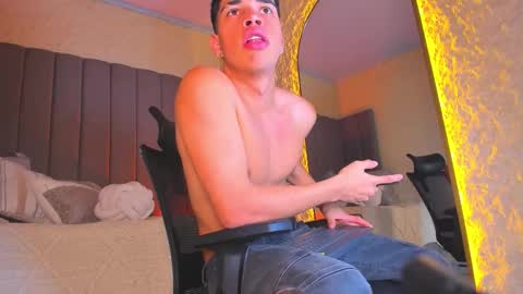 BENJAMIN online show from 12.03.25