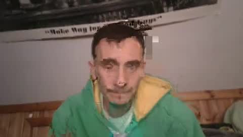 Snapshot of bennymn chatting on 01.01.25 benny and innocentvixon online show from 01.01.25