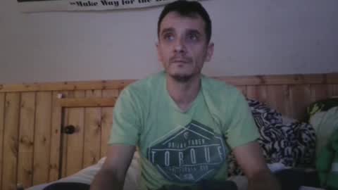 Snapshot of bennymn chatting on 01.14.25 benny and innocentvixon online show from 01.14.25