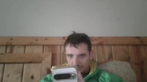 Snapshot of bennymn chatting on 01.26.25 benny and innocentvixon online show from 01.26.25