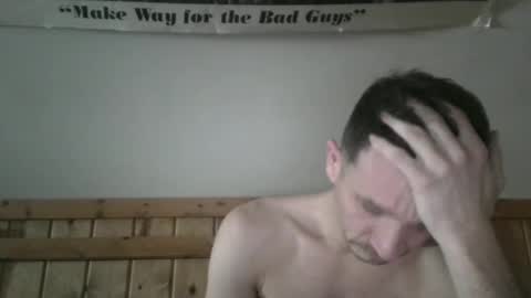 Snapshot of bennymn chatting on 02.14.25 benny and innocentvixon online show from 02.14.25