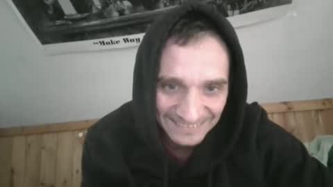 Snapshot of bennymn chatting on 12.05.25 benny and innocentvixon online show from 12.05.25