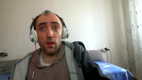 Snapshot of bentish chatting on 03.13.26 bentish online show from 03.13.26