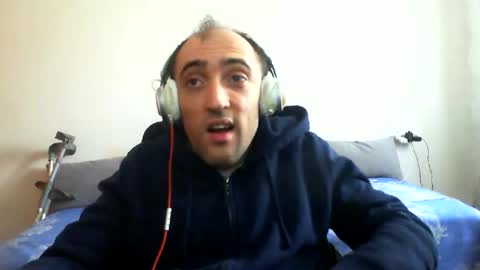 Snapshot of bentish chatting on 03.28.26 bentish online show from 03.28.26