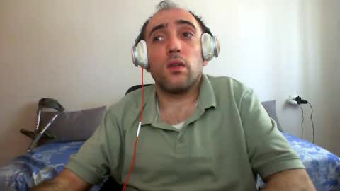 Snapshot of bentish chatting on 04.27.26 bentish online show from 04.27.26