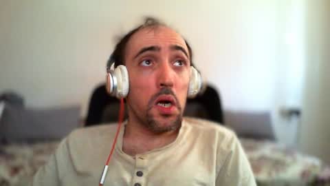 Snapshot of bentish chatting on 07.19.26 bentish online show from 07.19.26