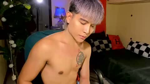 Snapshot of bentlyfuck chatting on 07.23.26 bentlyfuck online show from 07.23.26
