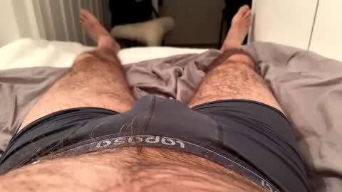 Snapshot of benz10001 chatting on 12.11.24 benz10001 online show from 12.11.24