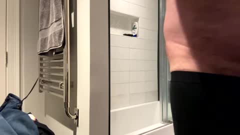 Snapshot of benz10001 chatting on 10.13.25 benz10001 online show from 10.13.25