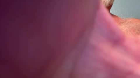 Snapshot of benz10001 chatting on 10.31.25 benz10001 online show from 10.31.25