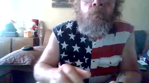 Snapshot of bergeeric1970 chatting on 05.28.26 bergeeric1970 online show from 05.28.26