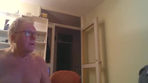 Snapshot of berra3232 chatting on 01.06.25 berra online show from 01.06.25