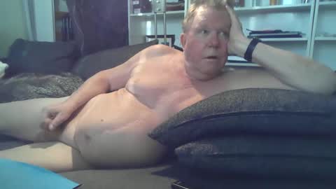 Snapshot of berra3232 chatting on 01.25.25 berra online show from 01.25.25