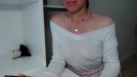 Snapshot of berry2024 chatting on 05.27.26 berry2024 online show from 05.27.26
