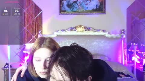 Snapshot of berry_assortment chatting on 09.21.25 Your sweet Tara and Eva online show from 09.21.25
