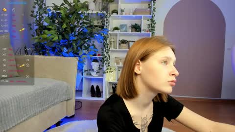 Snapshot of berry_assortment chatting on 09.25.25 Your sweet Tara and Eva online show from 09.25.25