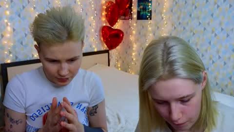 Snapshot of berry_assortment chatting on 02.19.26 Your sweet Tara and Eva online show from 02.19.26