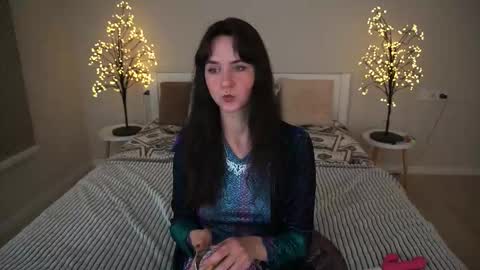 Snapshot of berrydiva chatting on 09.10.25 Violette online show from 09.10.25