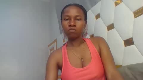 Snapshot of berryl8 chatting on 09.29.25 berryl online show from 09.29.25