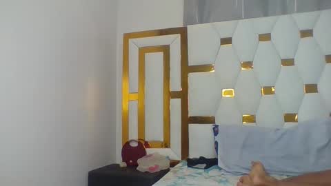 Snapshot of berryl8 chatting on 10.20.25 berryl online show from 10.20.25