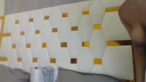 Snapshot of berryl8 chatting on 11.09.25 berryl online show from 11.09.25