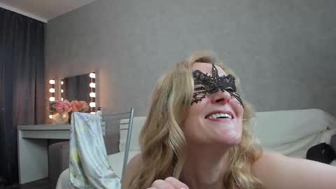 Snapshot of best__angelica chatting on 12.15.24 best__angelica online show from 12.15.24
