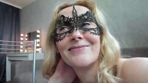 Snapshot of best__angelica chatting on 02.06.25 best__angelica online show from 02.06.25