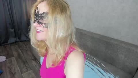 Snapshot of best__angelica chatting on 02.16.25 best__angelica online show from 02.16.25