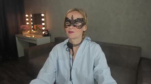 Snapshot of best__angelica chatting on 02.21.25 best__angelica online show from 02.21.25