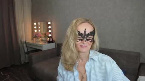 Snapshot of best__angelica chatting on 03.09.25 best__angelica online show from 03.09.25