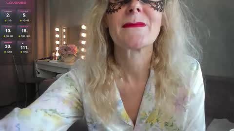 Snapshot of best__angelica chatting on 09.09.25 best__angelica online show from 09.09.25